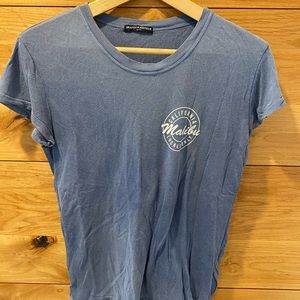 Brandy Melville t-shirt